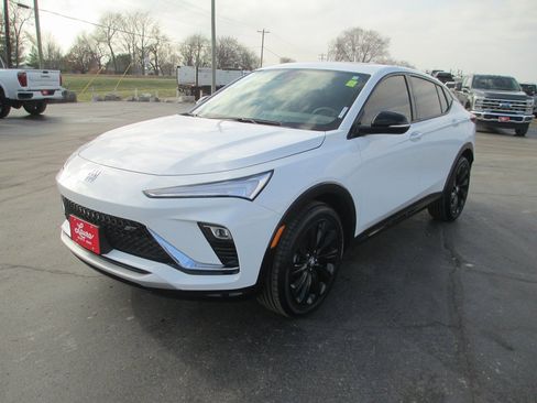 Certified 2024 Buick Envista Sport Touring w/ Convenience I Package image 10