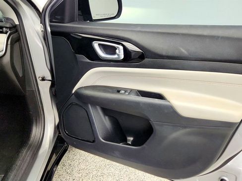 Used 2022 Jeep Compass Limited w/ Elite Group image 22