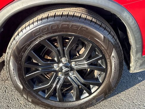 Used 2018 Mitsubishi Outlander Sport LE image 11