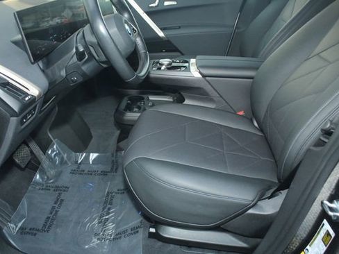 Used 2024 BMW iX xDrive50 w/ Premium Package image 21