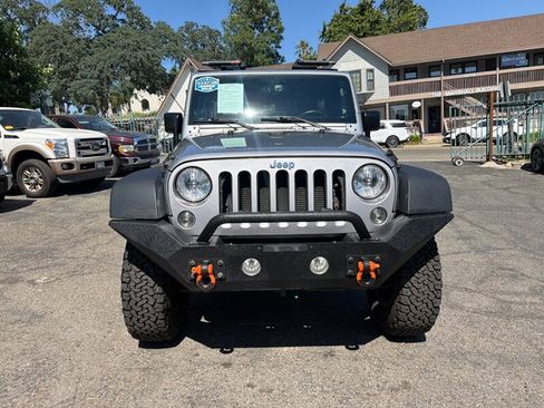 Used 2016 Jeep Wrangler Unlimited Sport w/ Quick Order Package 24S AWD/4WD image 4