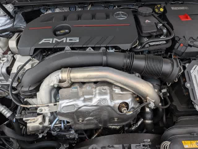 Used 2026 Mercedes-Benz GLB 35 AMG 4MATIC image 9