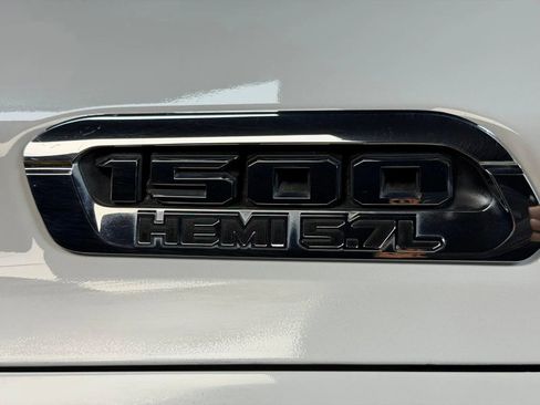 Used 2019 RAM 1500 Tradesman AWD/4WD image 9