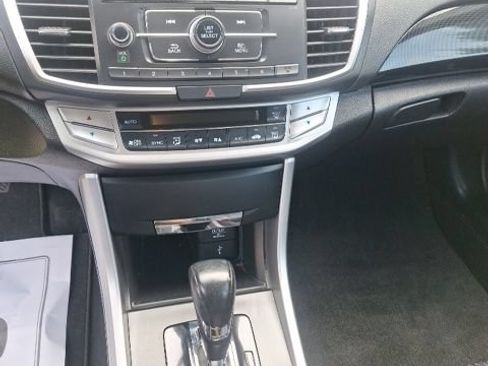 Used 2015 Honda Accord Sport image 15