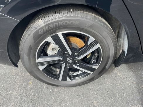 Used 2025 Nissan Sentra SV image 28