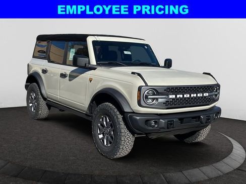 New 2025 Ford Bronco Badlands AWD/4WD image 7