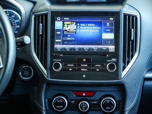 Used 2020 Subaru Impreza 2.0i Limited image 22