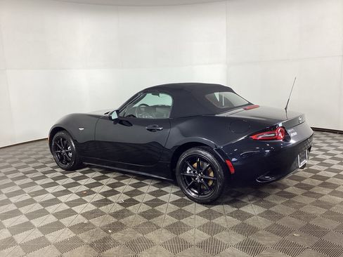 Used 2024 MAZDA MX-5 Miata Sport RWD image 4
