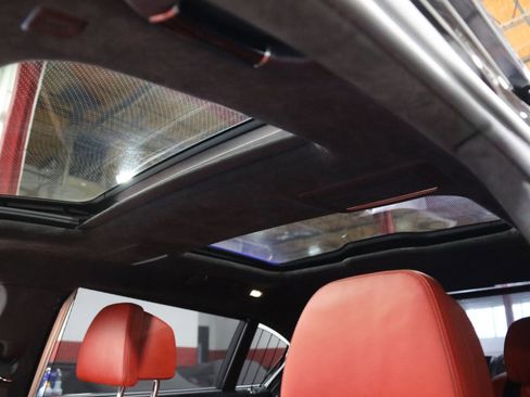 Used 2017 BMW M760i xDrive image 70