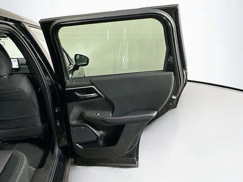 Used 2025 Mitsubishi Outlander ES image 29