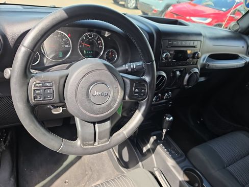 Used 2011 Jeep Wrangler Sport AWD/4WD image 12