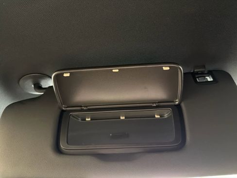 Used 2024 Chevrolet Colorado W/T image 41