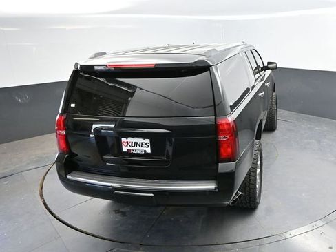 Used 2020 Chevrolet Suburban Premier AWD/4WD image 52