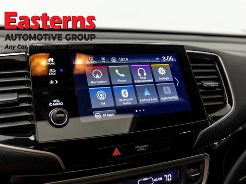 Used 2021 Honda Pilot Touring image 18