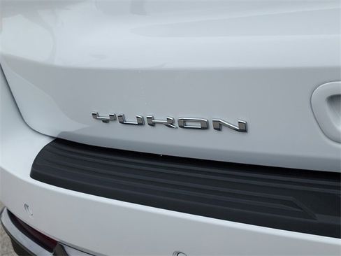 New 2026 GMC Yukon XL AT4 image 6