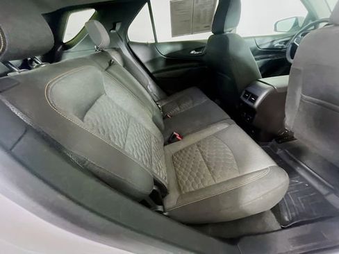 Used 2018 Chevrolet Equinox LT w/ Sun & Infotainment Package FWD image 28