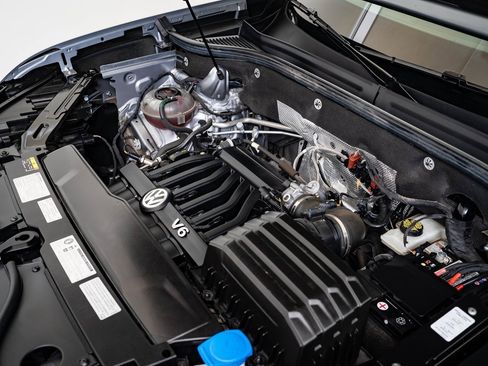 Used 2021 Volkswagen Atlas SEL Premium image 39