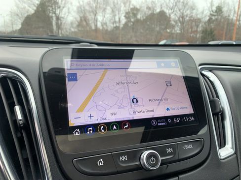 Used 2024 Chevrolet Malibu LT image 17