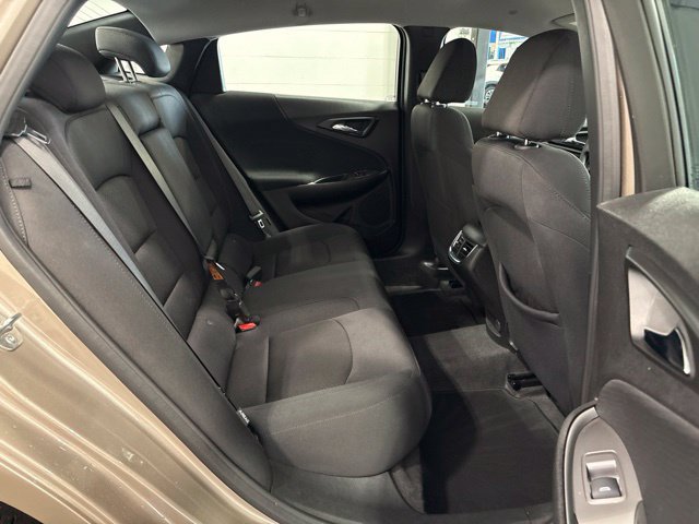 Used 2025 Chevrolet Malibu LT FWD image 34