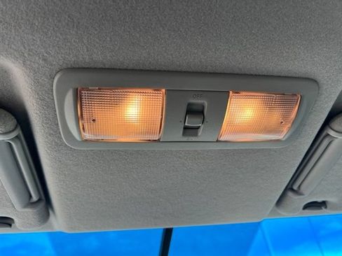 Used 2005 Nissan Xterra S w/ (P01) Power Pkg AWD/4WD image 18