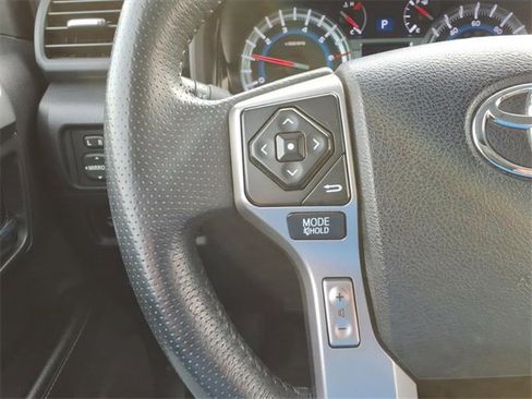 Used 2016 Toyota 4Runner SR5 image 17