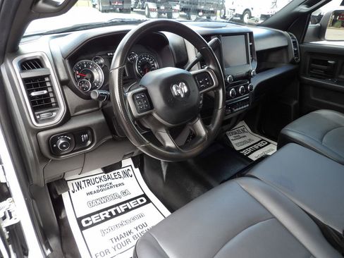 Used 2022 RAM 3500 Tradesman w/ Chrome Appearance Group image 16