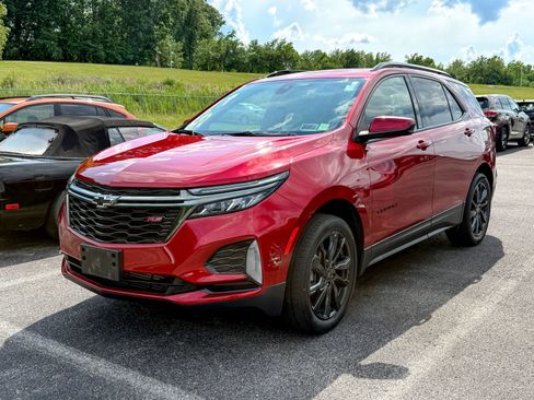 Used 2022 Chevrolet Equinox RS AWD/4WD image 3