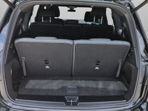 Used 2022 Mercedes-Benz GLB 250 4MATIC image 17