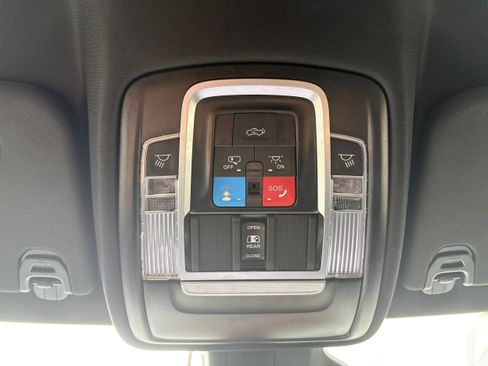 Used 2025 RAM 1500 Laramie w/ Off Road Group AWD/4WD image 25