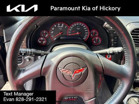Used 2005 Chevrolet Corvette Convertible w/ Preferred Equipment Group RWD image 23