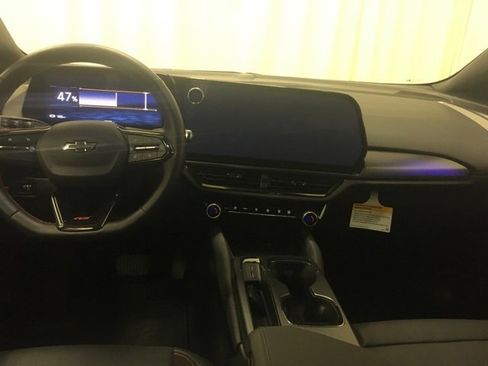 Used 2024 Chevrolet Equinox EV RS image 21