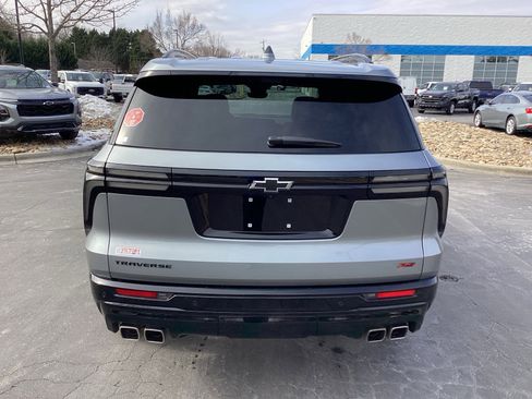 Used 2024 Chevrolet Traverse RS w/ LPO, Floor Liner Package image 3