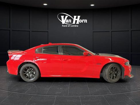 Used 2022 Dodge Charger R/T RWD image 8