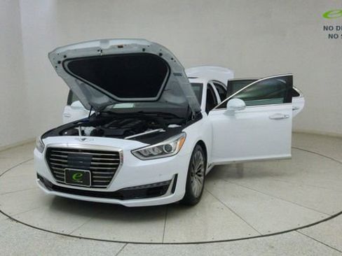 Used 2019 Genesis G90 3.3T Premium RWD image 71