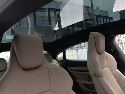 Certified 2023 Porsche Taycan image 18