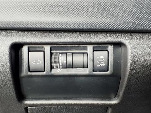 Used 2026 Subaru Forester Premium AWD/4WD image 16