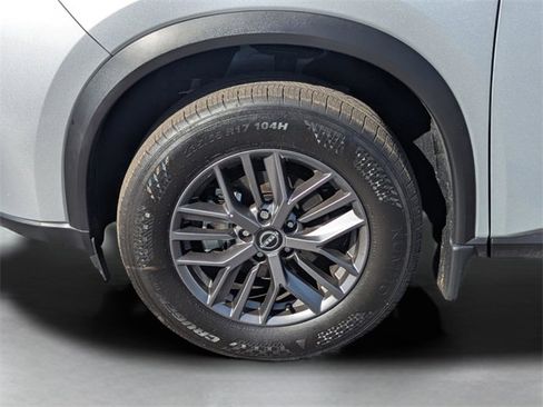 Certified 2025 Nissan Rogue S image 44