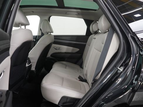 Used 2024 Hyundai Tucson Limited image 17
