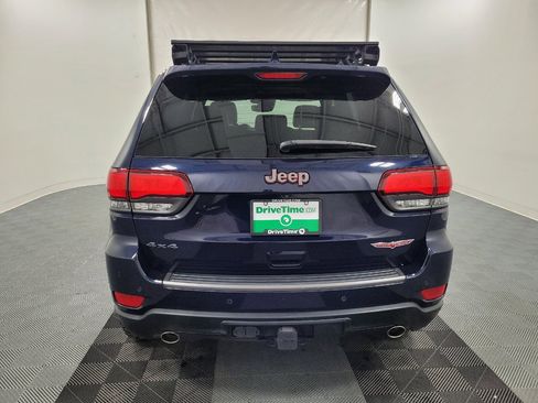 Used 2018 Jeep Grand Cherokee Trailhawk AWD/4WD image 6