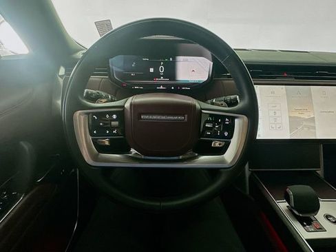 Used 2024 Land Rover Range Rover Long Wheelbase Autobiography AWD/4WD image 10