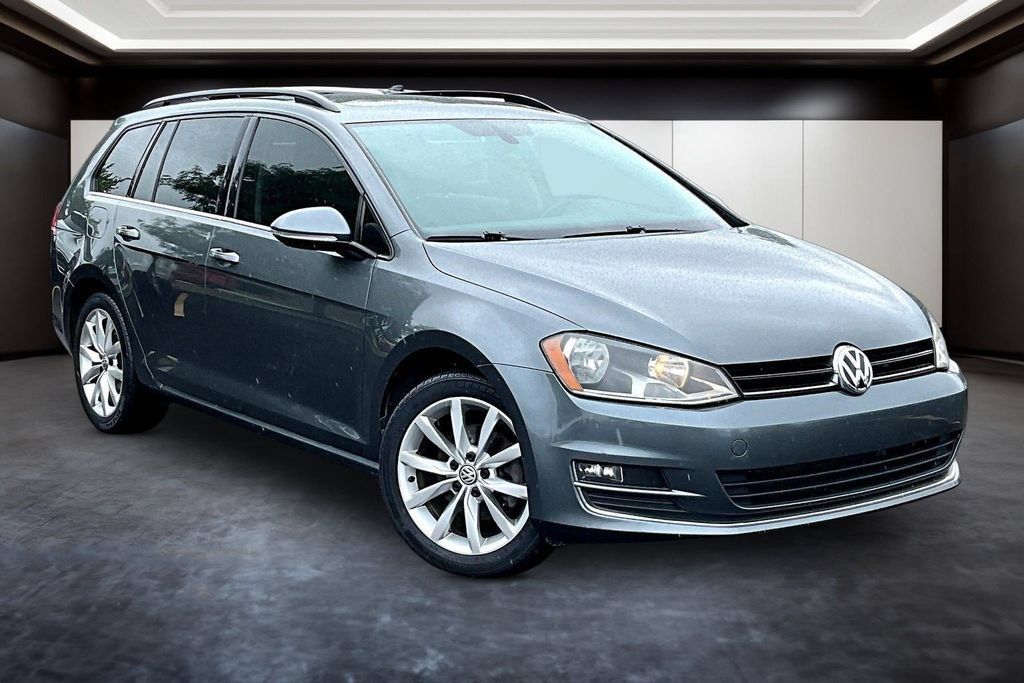 Used 2016 Volkswagen Golf SE FWD image 1
