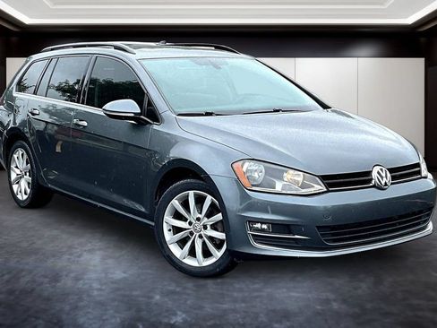 Used 2016 Volkswagen Golf SE FWD image 1