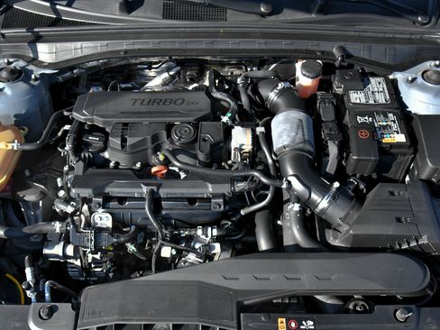 Used 2023 Kia K5 LXS image 41