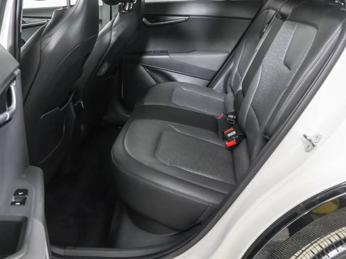 Used 2023 Kia Niro Wave w/ Wave Preserve Package image 38