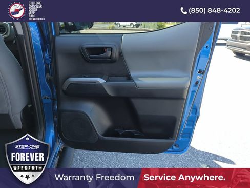 Used 2018 Toyota Tacoma SR5 RWD image 26