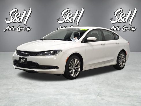 Used 2015 Chrysler 200 S w/ Navigation & Sound Group I AWD/4WD image 15