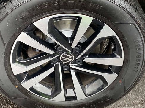 Used 2022 Volkswagen Tiguan S AWD/4WD image 30