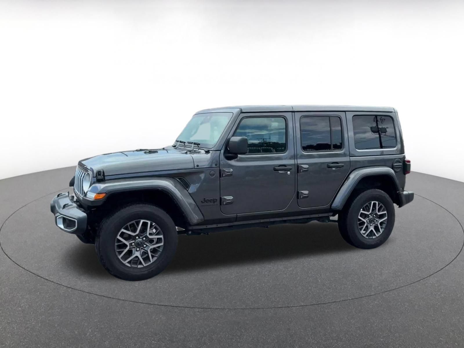 Used 2025 Jeep Wrangler Unlimited Sahara AWD/4WD image 7