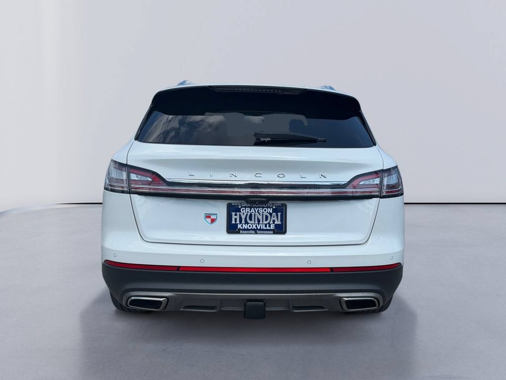 Used 2022 Lincoln Nautilus Reserve w/ Equipment Group 202A AWD/4WD image 4