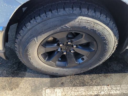 Used 2021 RAM 1500 Big Horn image 2